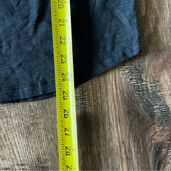 NWT Nike Atlanta Falcons Women’s NFL Short Sleeve Shirt Black Red Size Small - Picture 11 of 11